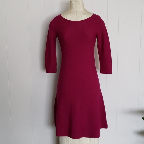 NWT Uniqlo WOMEN 3D EXTRA FINE MERINO FLARE BROWN DRESS XS - Picture 3 of 8